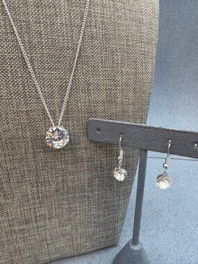 Silver Solitaire Necklace Earrings Set 18 In Sparkling Crystal Pendant Dangle